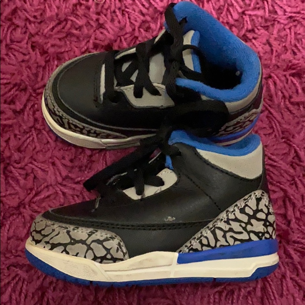 Jordan 2-black/blue